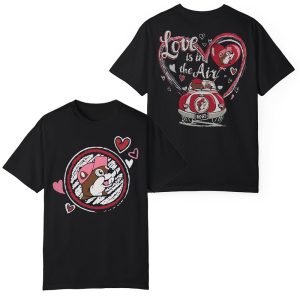 Buc-ee's Love Is In The Air Valentine's Shirt